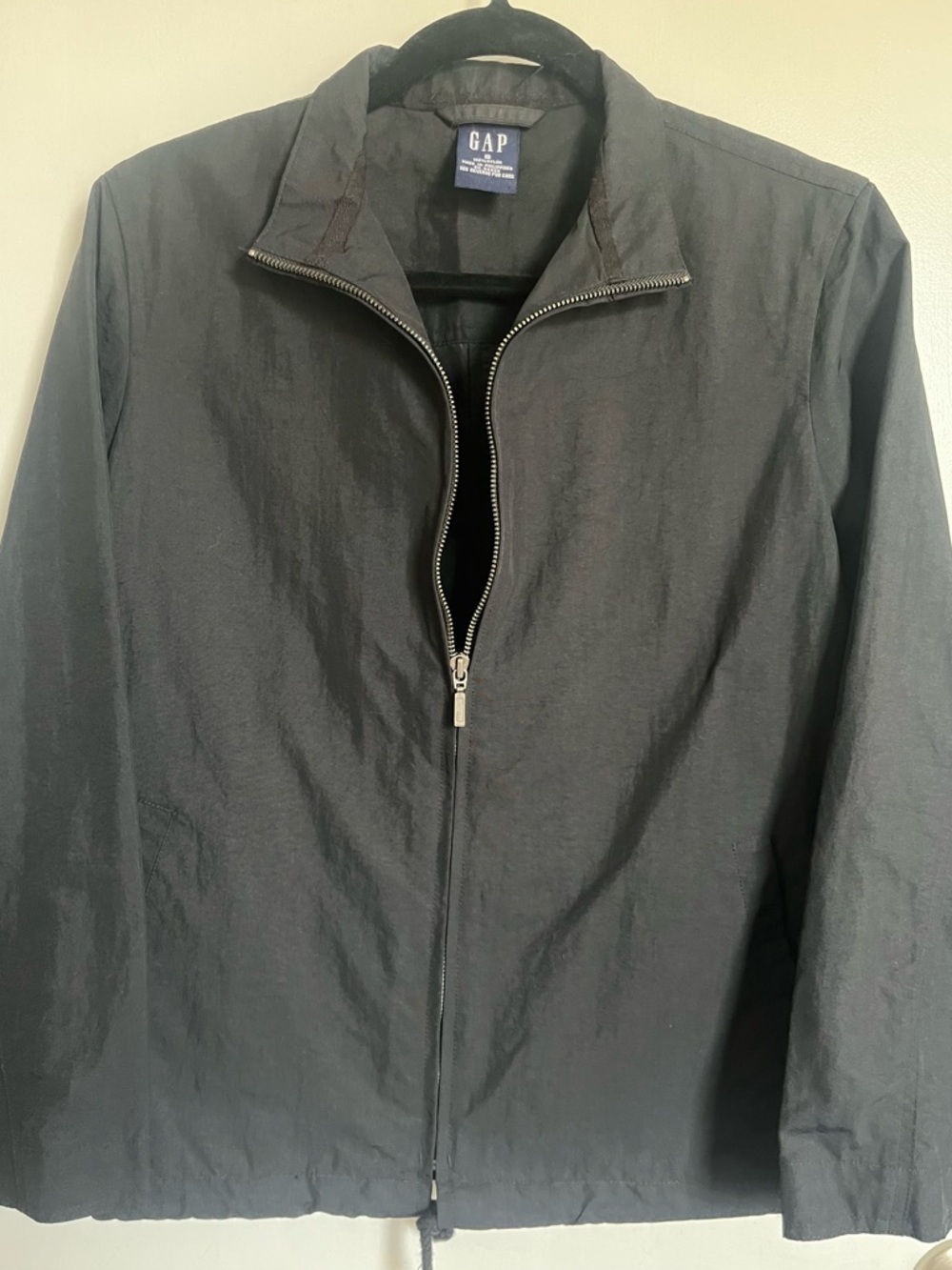 GAP Men's Black Lightweight Zip-Front Jacket